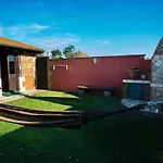 Сasa de vacaciones Casa Independiente Con Chimena, Jardín Y Barbacoa *