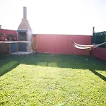 Сasa de vacaciones Casa Independiente Con Chimena, Jardín Y Barbacoa