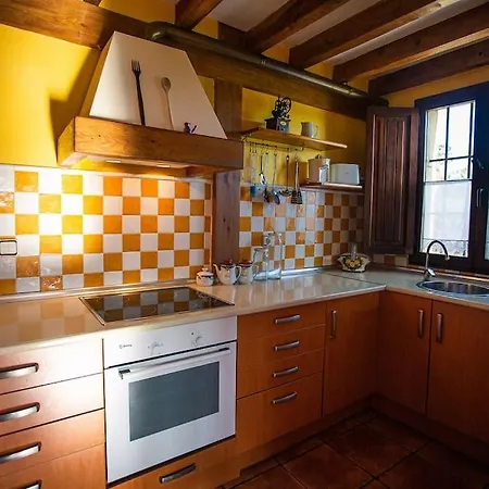 Casa Independiente Con Chimena, Jardin Y Barbacoa