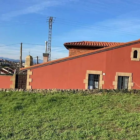 Сasa de vacaciones Casa Independiente Con Chimena, Jardín Y Barbacoa