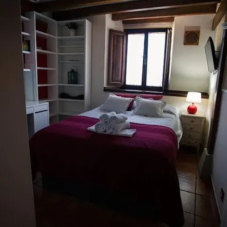 Casa Independiente Con Chimena, Jardin Y Barbacoa