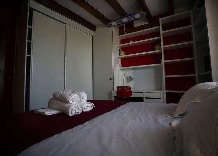 Сasa de vacaciones Casa Independiente Con Chimena, Jardín Y Barbacoa