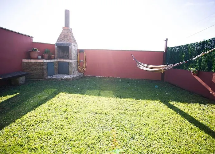 Сasa de vacaciones Casa Independiente Con Chimena, Jardín Y Barbacoa