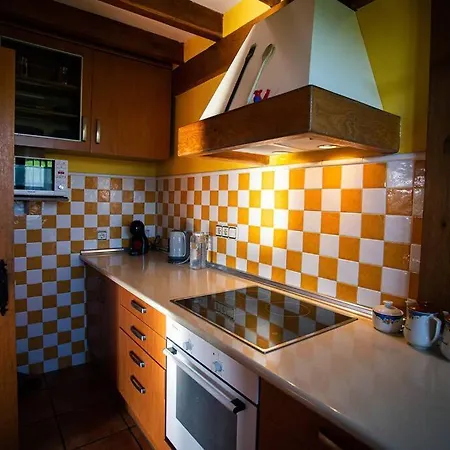 別荘 Casa Independiente Con Chimena, Jardin Y Barbacoa サンタンデール